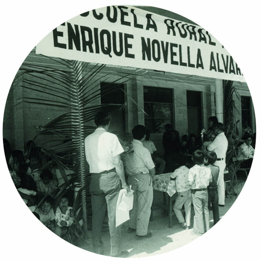 1976