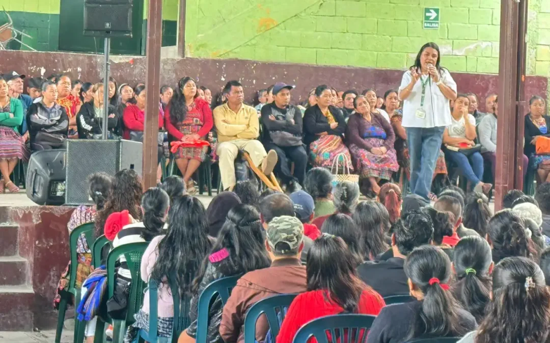 Escuela para Padres del programa Paso a Paso llega a más de 600 padres de familia en San Juan Sacatepéquez